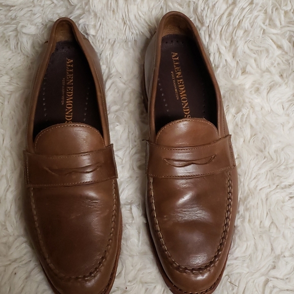 allen edmonds nomad loafer